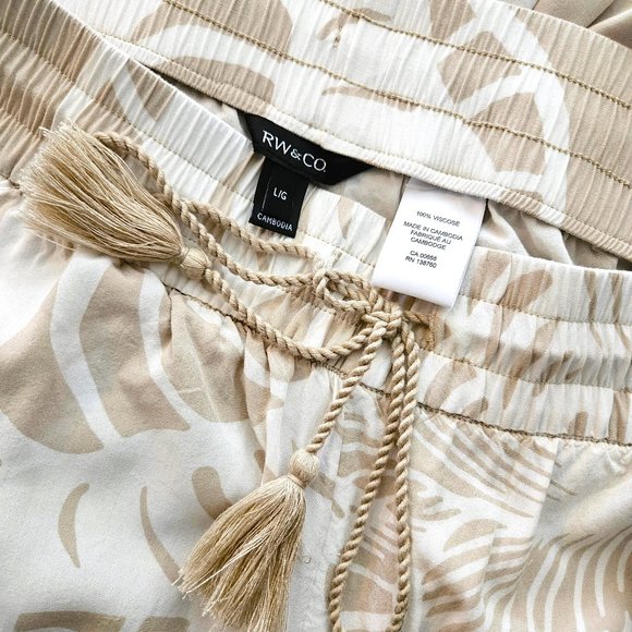 (3 for $30) RW&Co., Cream/tan wide leg tropical print with front tie - Picture 12 of 12